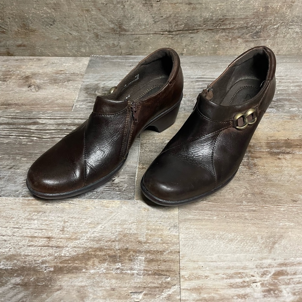 Clarks Wyld Folk Brown Leather Side Zip Bootie Women's Size 7.5